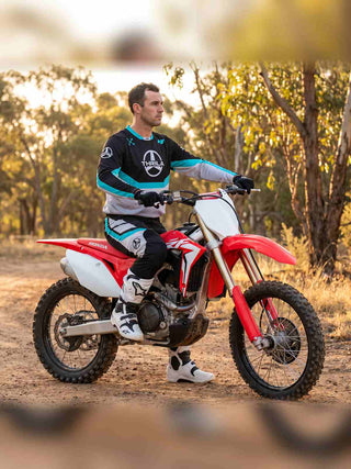 Arrow Motocross Gear (2-3 Weeks)