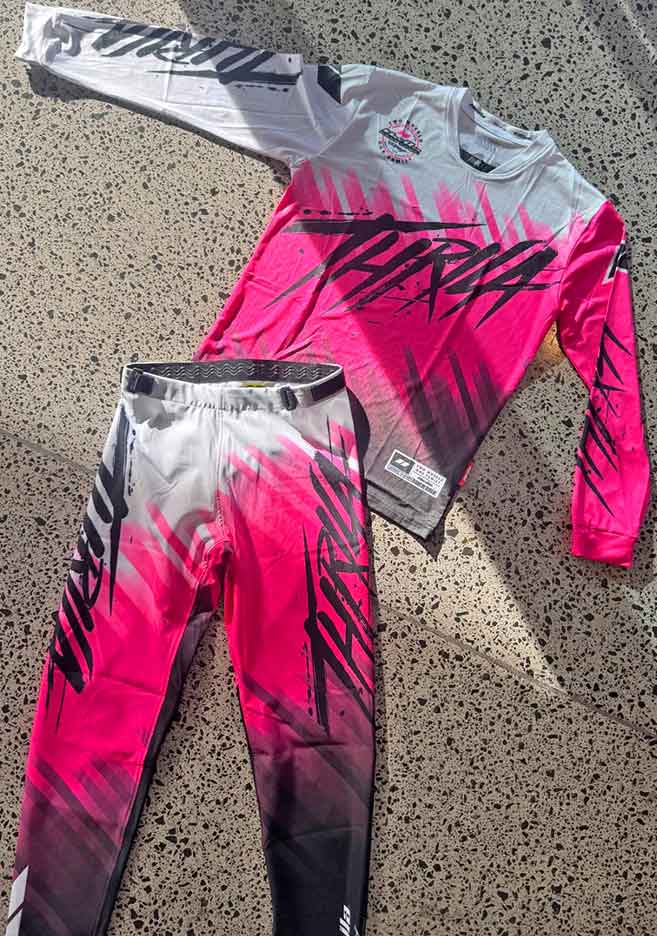 Vulcan Pink BMX/MTN Bike Gear (2-3 Weeks)